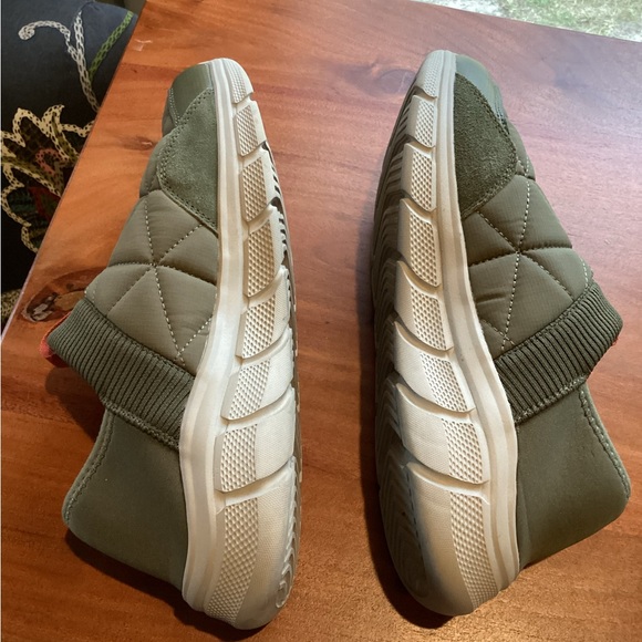 Skechers Bobs Shoes - Picture 3 of 8